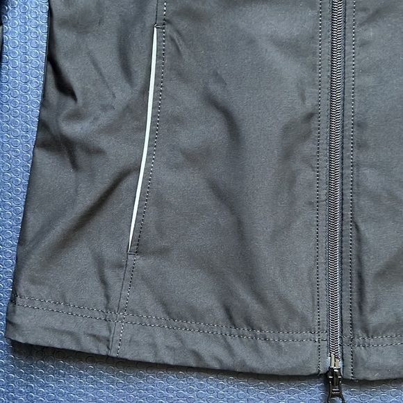 Cutter & Buck Black WeatherTec Zip Up Golf Jacket | EUC Size Small - Picture 6 of 16